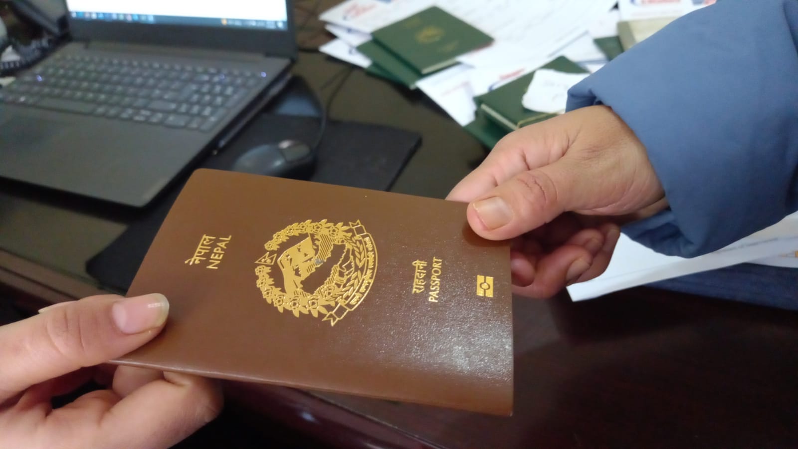 जिल्लाबाटै ई-पासपोर्ट लिनेको संख्या बढ्दो