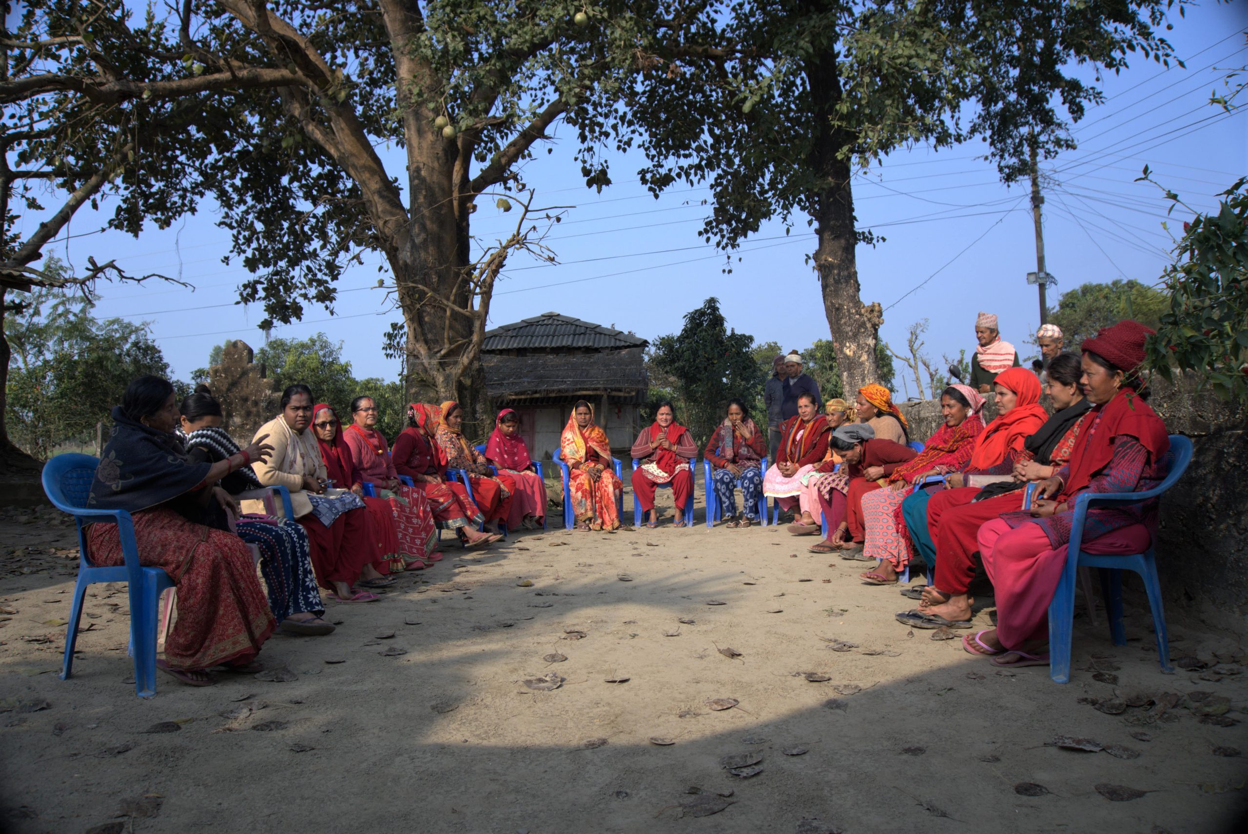 उदाहरणीय ‘नवजीवन आमा समूह’ : यसरी पनि गाउँघरमै आयआर्जन गर्न सकिन्छ (भिडियो)